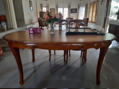 Elegant Teak wood Dining Table